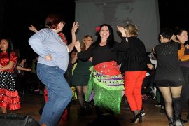 Hayat bir Roman... Hem oynadılar, hem oynattılar...