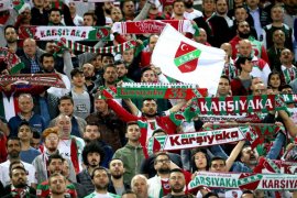 Karşıyaka’da tek yürek kutlama: Ay-Yıldız Var Göğsümüzde