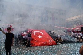 19 Mayıs Atatürk'ü Anma, Gençlik ve Spor Bayramı Karşıyaka'da da kutlandı