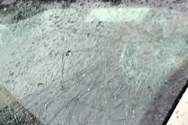 Girne Caddesi'nde bir binaya yıldırım düştü