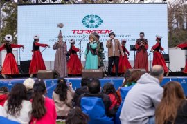 Nevruz Bayramı İzmir'de coşku ile kutlandı