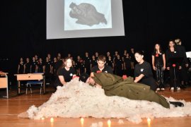 Karşıyaka, Atatürk'ü saygıyla andı