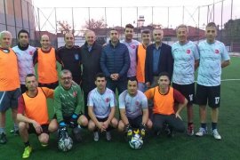 Karşıyaka Emniyet ile Jandarma finalde...