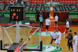 Karşıyaka'da skorboard skandalı...