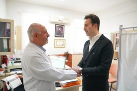 Çiftçioğlu, Sağlıkçıların bayramını kutladı