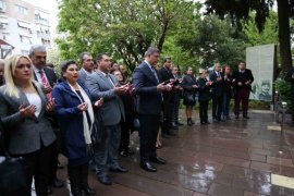 Başkan Tugay, Zübeyde Anne’nin huzuruna çıktı