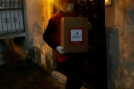 Türk Kızılay Karşıyaka Şubesi 7/24 görevde...