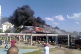 Yasemin Kafe'de yangın çıktı...