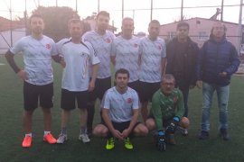 Karşıyaka Kurumlar Futbol Turnuvası'nda gol yağmuru...