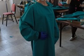 Karşıyaka Halk Eğitim'den cerrahi operasyon önlüğü…