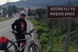 Bostanlıspor'un bisikletçileri pazar gezmelerine devam...