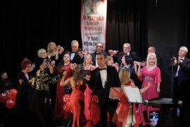 Karşıyaka Sanat Derneği'nden harika TSM Konseri