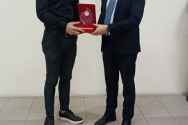 Karşıyaka Tarım Müdürlüğü arama kurtarmacı personelini ödüllendirdi