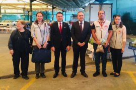Kaymakam Demir, organik pazarı gezdi