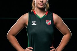 Karşıyaka yeni sezon formalarını tanıttı