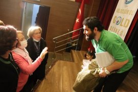 Ahmet Piriştina Kültür Merkezi'nin tarihinde ilk piyano resitali