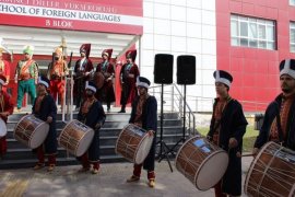 Karşıyaka Halk Eğitim Merkezi 2071 Mehteran Bölüğü'nden harika kutlama