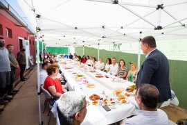 Başkan Tugay, Veteriner çalışanlarıyla kahvaltı yaptı