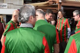 CHP adayı Tugay’a 35,5 yıllık arkadaşlarından destek…