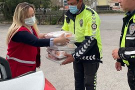 Karadeniz Ailesi hizmet peşinde…