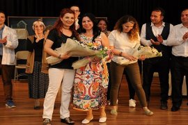 Bülbül Yuvası alkış aldı...