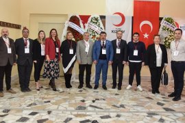 Karşıyaka Kızılay Kamil Karadeniz ile devam dedi