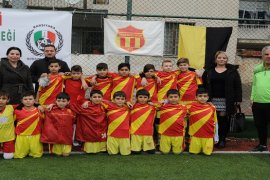 Karşıyaka U11 Futbol Turnuvası başladı...