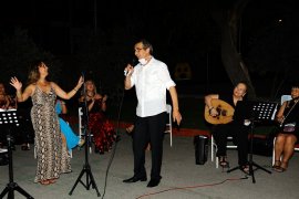 Karşıyaka Sanat Derneği 9 Eylül’ü müzikle kutladı