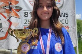 Bostanlısporlu oryantiringci İzmir karmasıyla 3. oldu