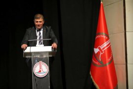 Karşıyaka'ya iki yeni yüzme havuzu yapılacak