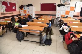 Karşıyakalı öğrenciler deprem tatbikatında tam not aldı