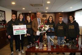 Karşıyaka’nın bilim kahramanları şampiyon oldu