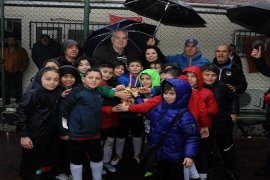 Halk Eğitim Şampiyonu Karşıyaka Belediyespor…