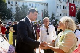 Karşıyaka 9 Eylül’ü İzmir Marşı ile kutladı