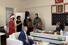 Hayat Boyu Öğrenme Haftası Karşıyaka Halk Eğitim'de kutlandı