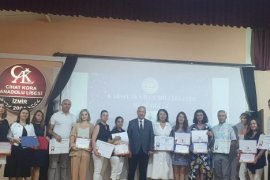 Karşıyaka’daki 21 okula kalite etiketi verildi