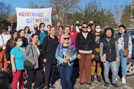 Görevden alınan müdür için veliler ayaklandı