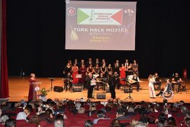 Türkülerle mest oldular…