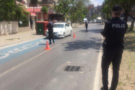 Karşıyaka'da asayiş ve huzur uygulamaları devam ediyor