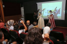 Başkan Tugay dünya gençleriyle buluştu