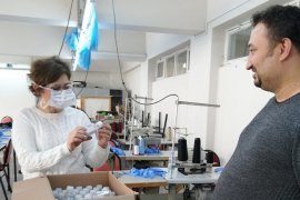 Karşıyaka Halk Eğitim Müdürlüğü'ne dezenfektan bağışladı...