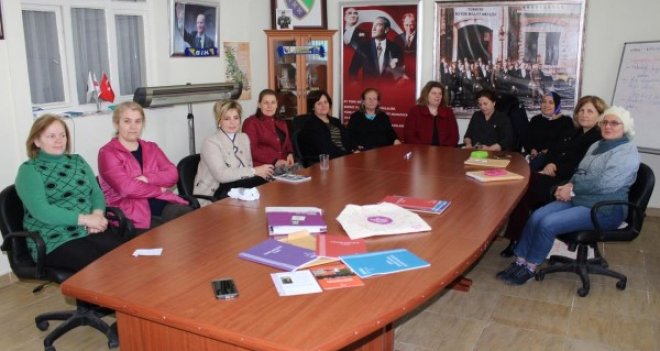  İzmir Bosna Sancak Derneği'nden ''Kadın hakları'' eğitimi