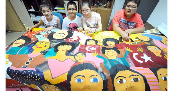  İzmir Sanat Fuaye Alanı’nda 