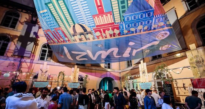  İzmir sokak lezzetleri Lyon'u fethetti