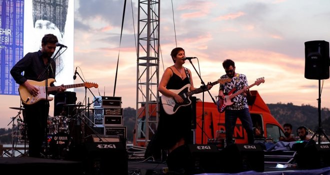  İzmir’de günbatımı keyfi