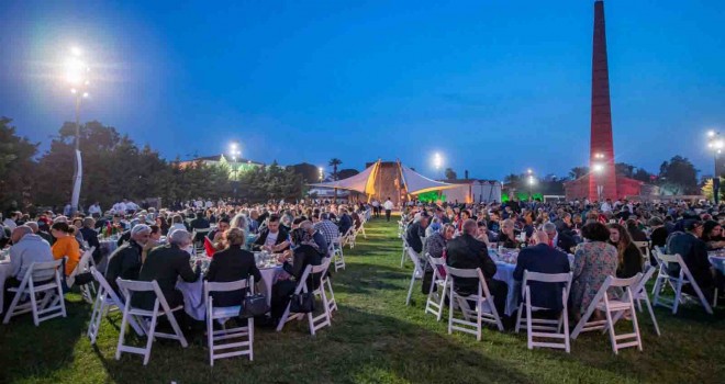 İzmir Büyükşehir'den şükran sofrası