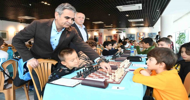 Başöğretmen Atatürk Satranç Turnuvası başladı