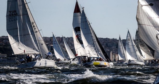 İzmir Körfezi’nde festival havası esiyor