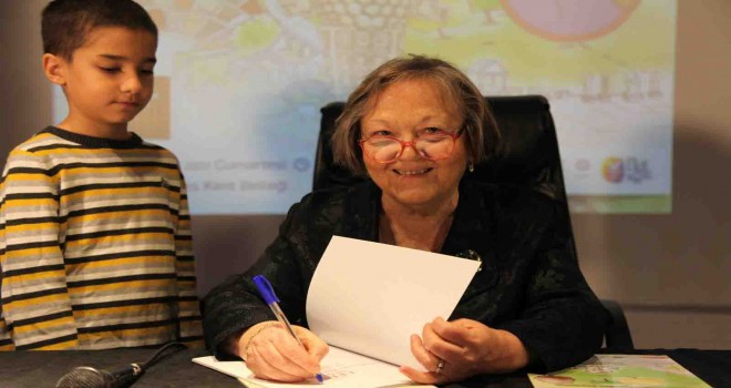 Çocuklar Kent Belleği'nde imza gününde buluştu