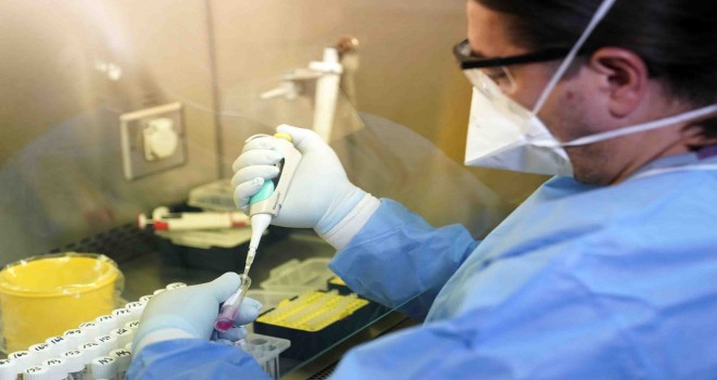 Ege Üniversitesi'nde 1 yılda 200Bin PCR testi yapıldı